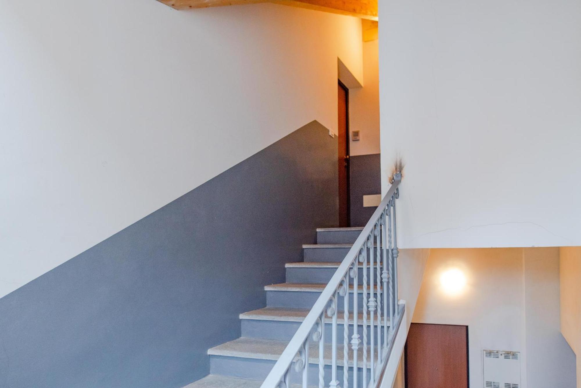 Apartment No Lift, 2 - Tutti P4zzi Per *